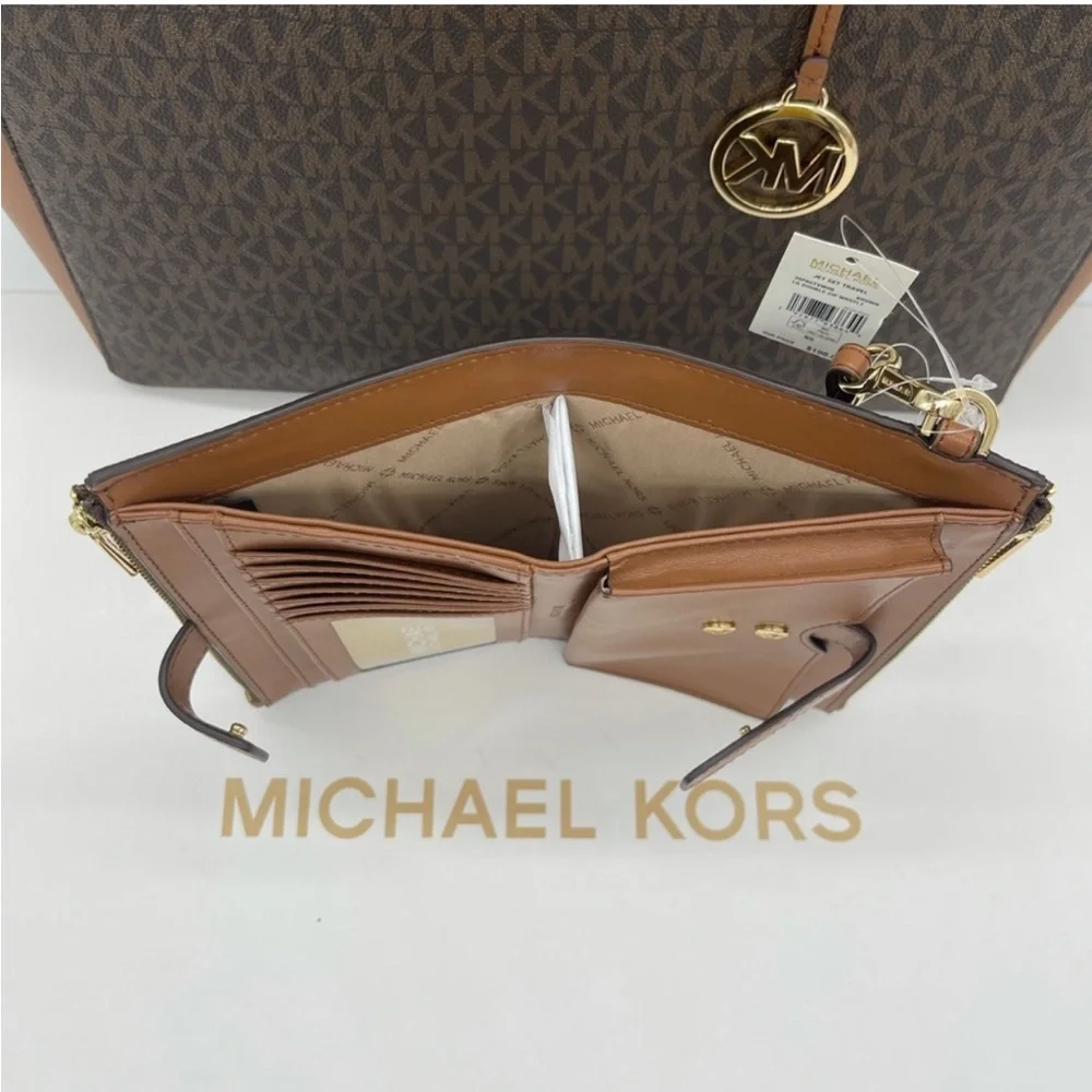 Michael Kors Large Gilly Travel Tote and Double Zip Wallet Wristlet Brown - Picture 11 of 15